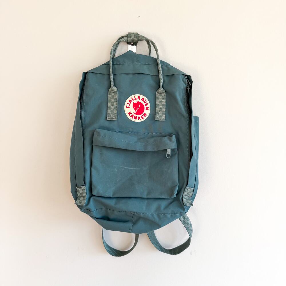 Fjällräven Kanken 13" Zip Around Logo Pockets City Backpack Green